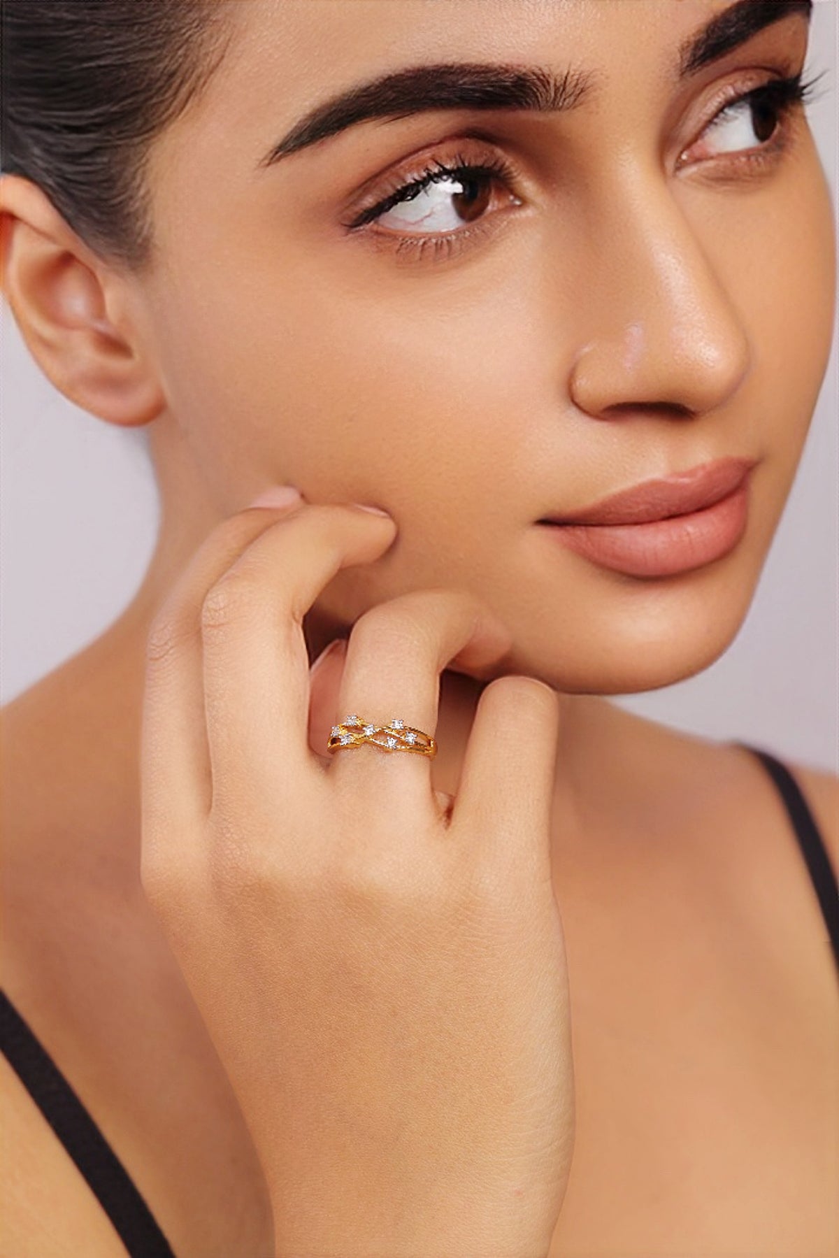 Noelle Band Ring